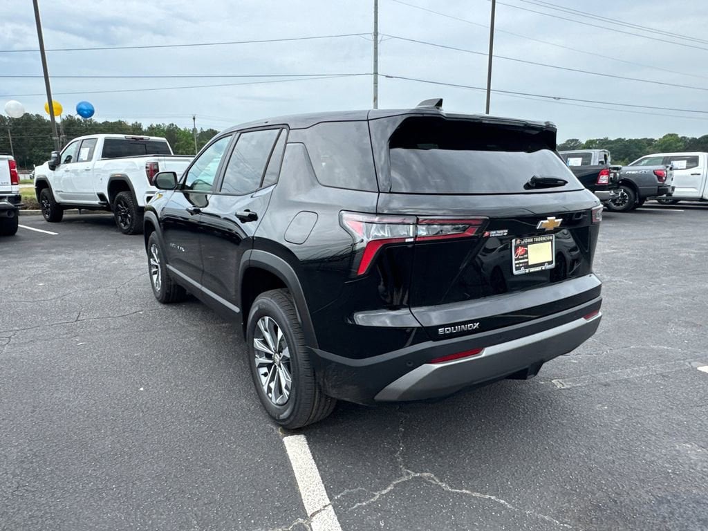 2026 Chevrolet Equinox LT - Photo 8