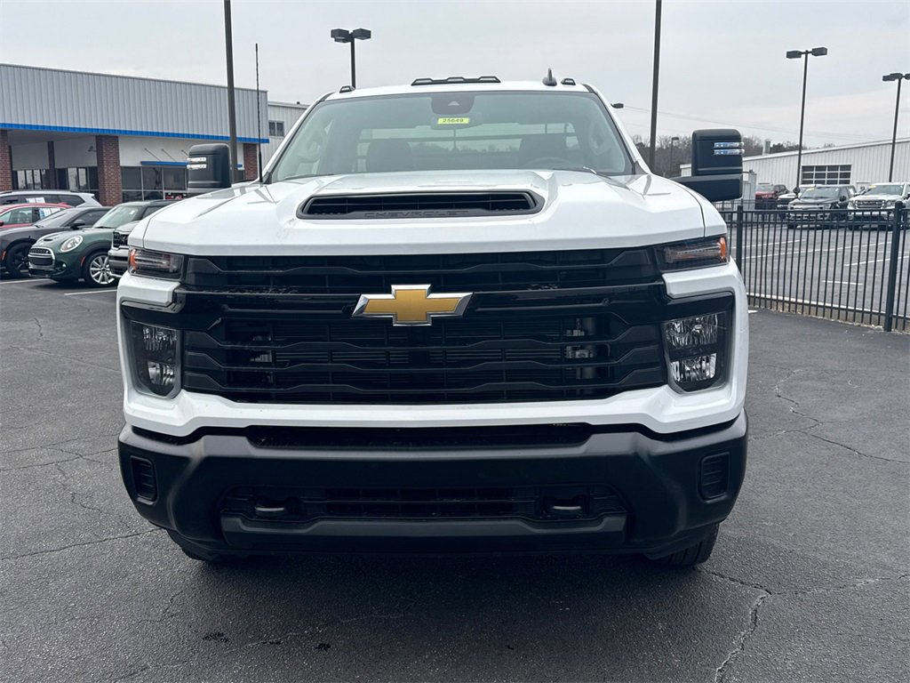 2025 Chevrolet Silverado 3500HD Work Truck photo 3