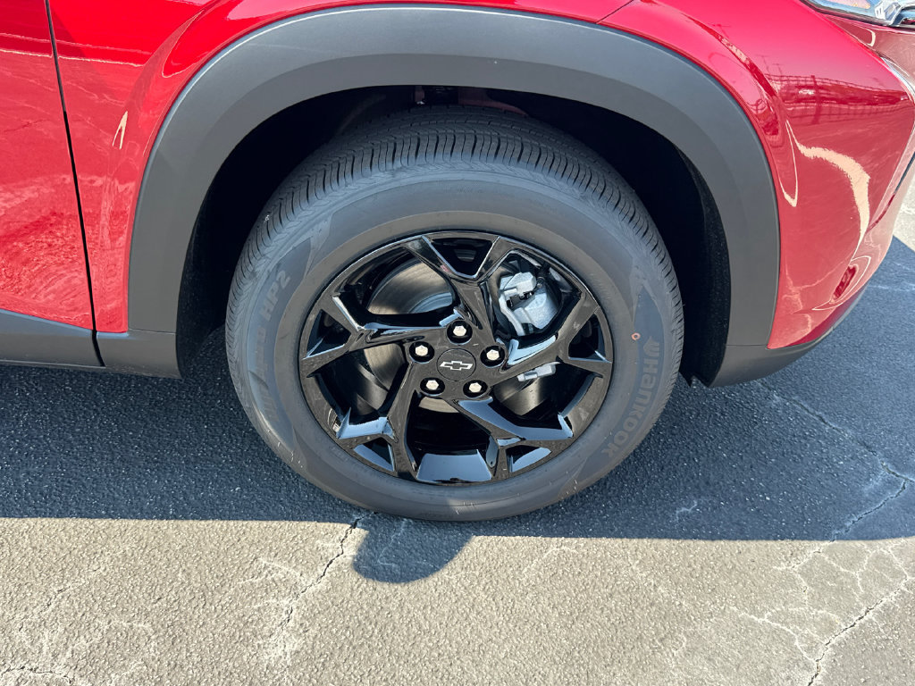 2026 Chevrolet Trax LT - Photo 13