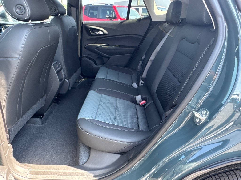 2026 Chevrolet Trax LT - Photo 21