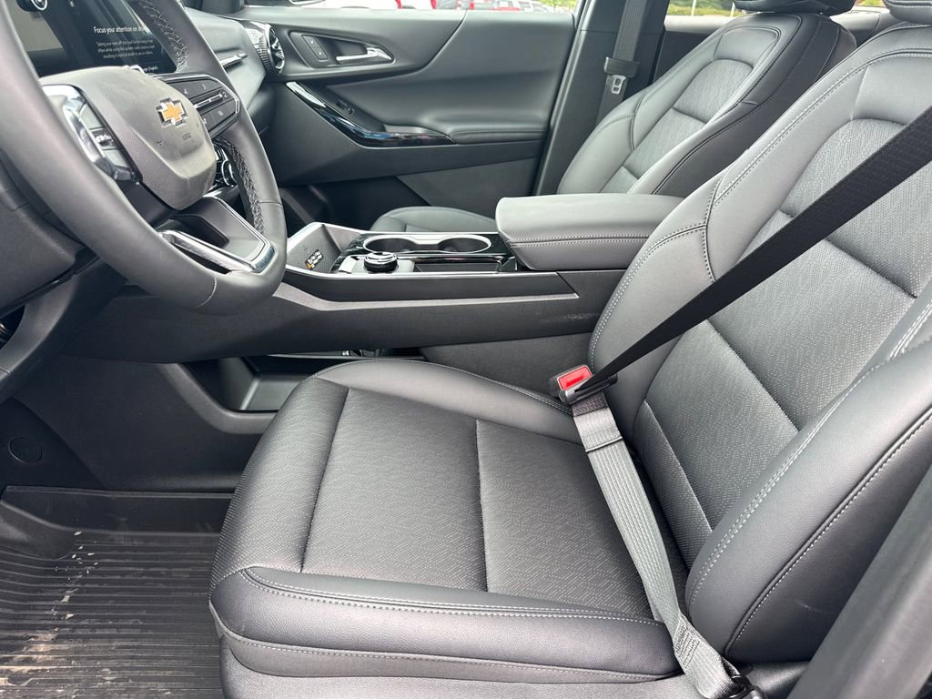 2026 Chevrolet Equinox LT - Photo 10