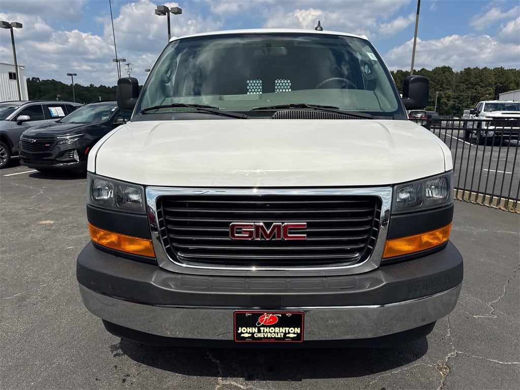 2021 Gmc Savana Cargo 2500 photo 2