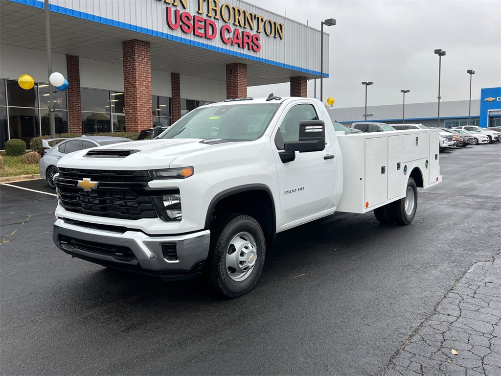 2025 Chevrolet Silverado 3500HD Work Truck photo 2