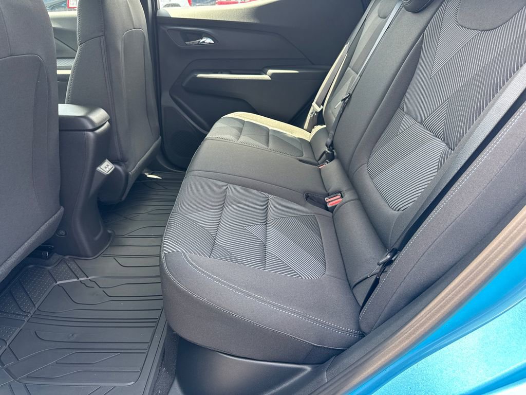 2027 Chevrolet Bolt LT - Photo 21