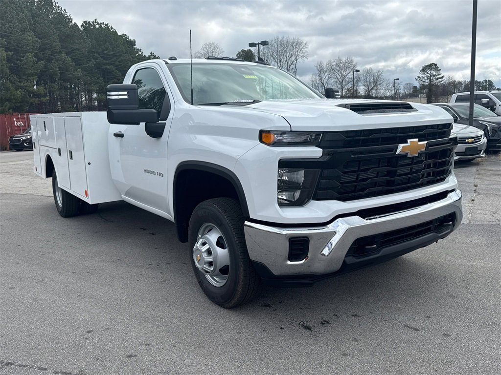 2025 Chevrolet Silverado 3500HD Work Truck photo 4