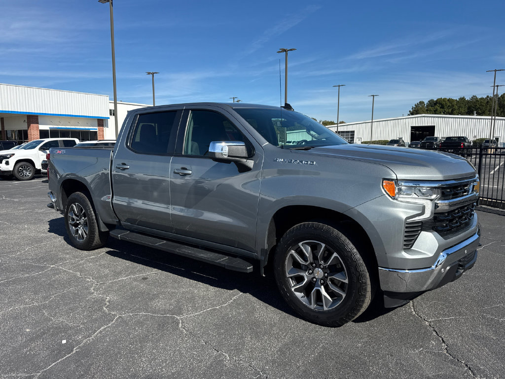 Used 2024 Chevrolet Silverado 1500 LT Truck