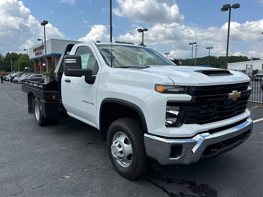 New 2025 Chevrolet Silverado 3500 HD Chassis Cab Work Truck Truck
