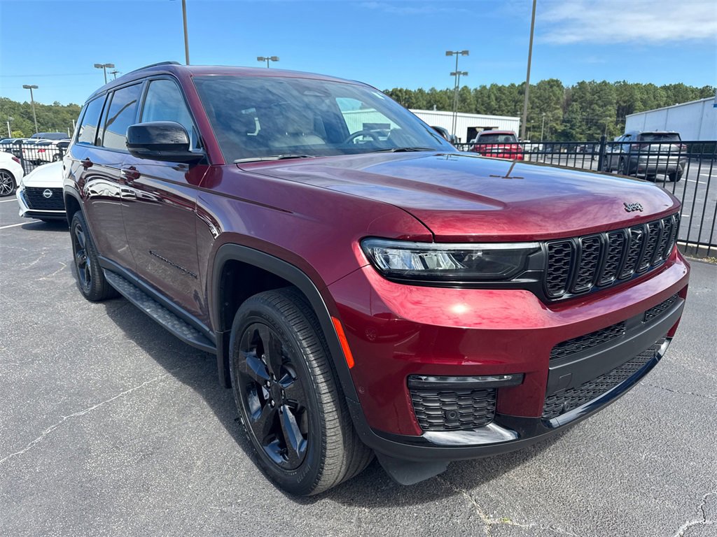 2023 Jeep Grand Cherokee Limited photo 3