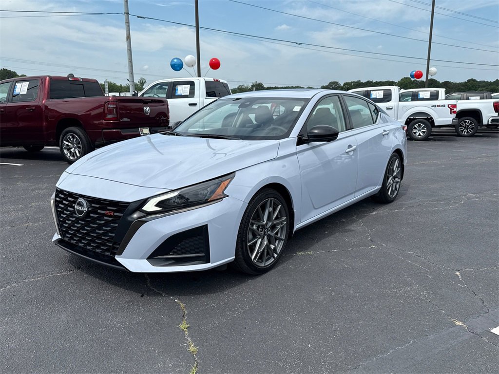 Used 2023 Nissan Altima SR with VIN 1N4AL4CV8PN329302 for sale in Lithia Springs, GA