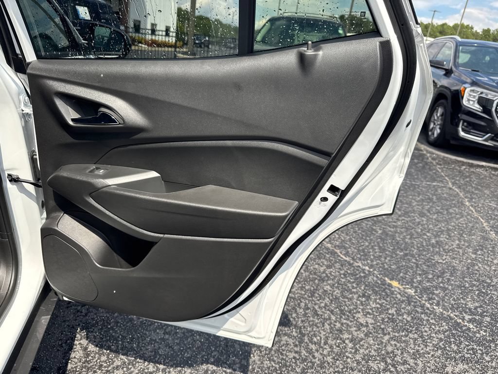 2026 Chevrolet Trax LT - Photo 17