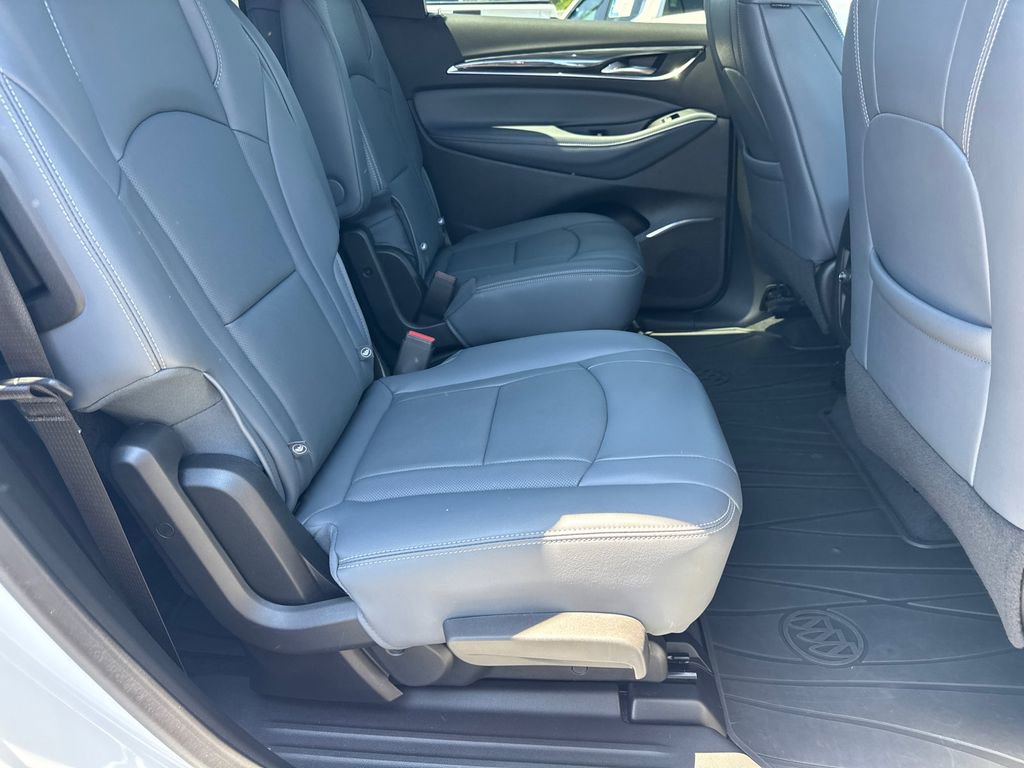 2024 Buick Enclave Essence - Photo 16