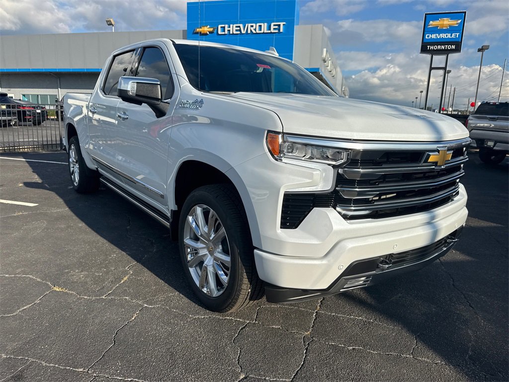 2026 Chevrolet Silverado 1500 High Country photo 3