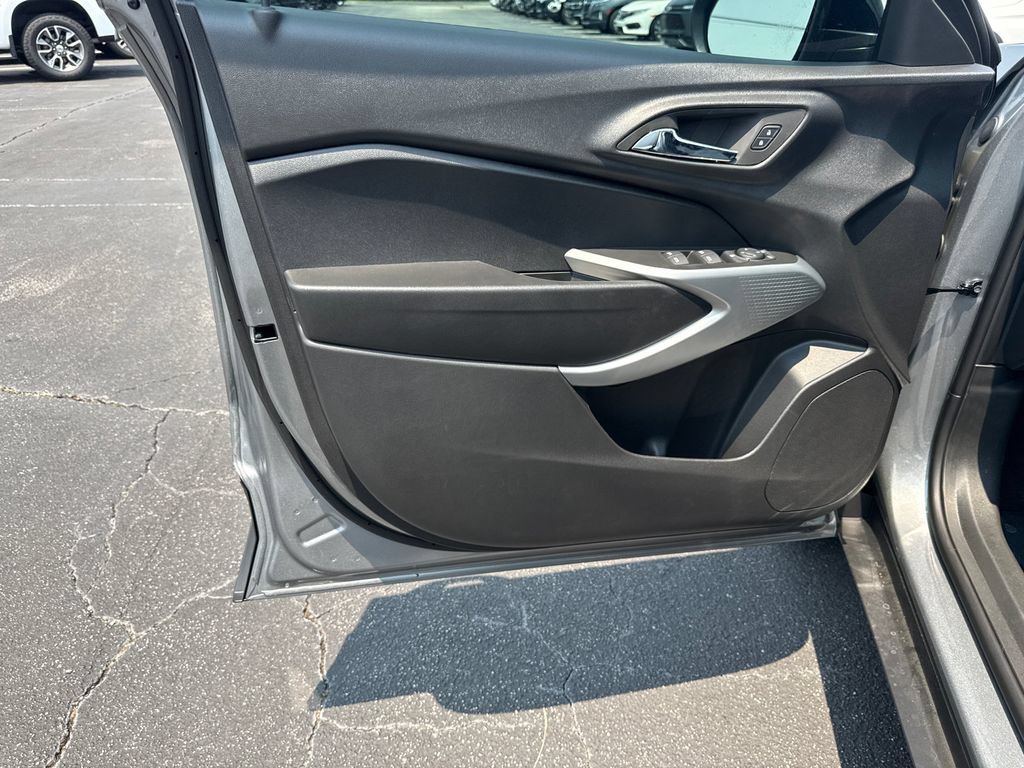 2026 Chevrolet Trax RS - Photo 11