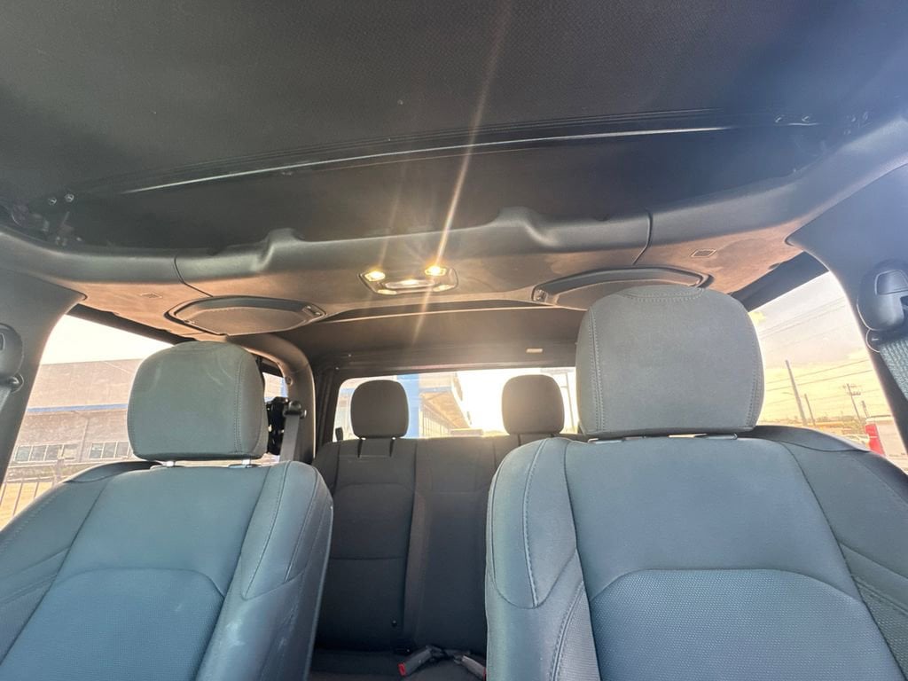 2021 Jeep Wrangler Willys - Photo 25