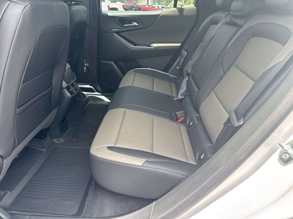 2026 Chevrolet Equinox LT - Photo 22