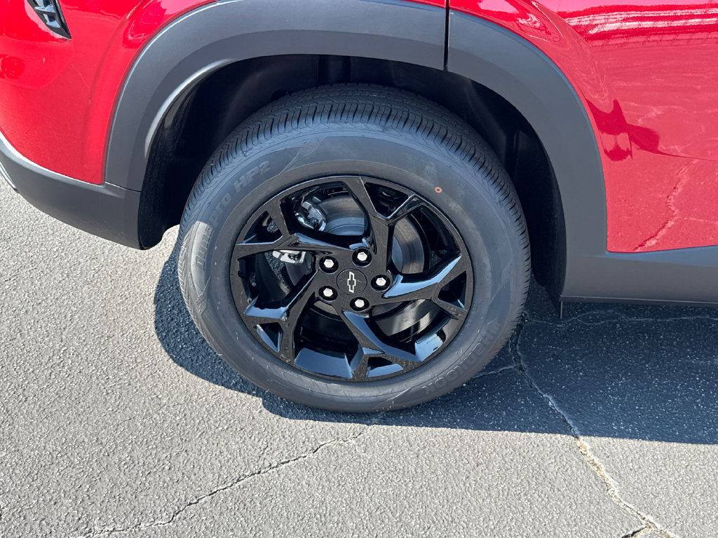 2026 Chevrolet Trax LT - Photo 18