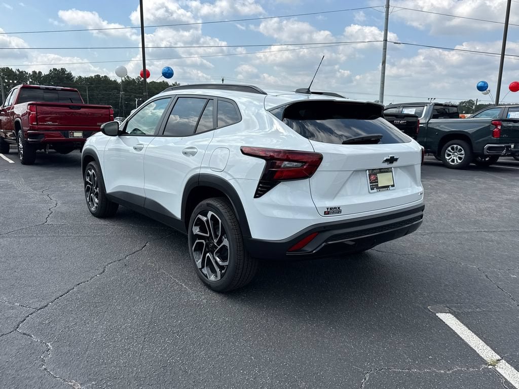 2026 Chevrolet Trax RS - Photo 8