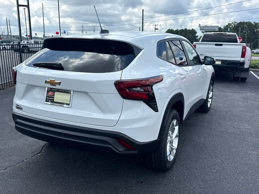 2026 Chevrolet Trax LS - Photo 6