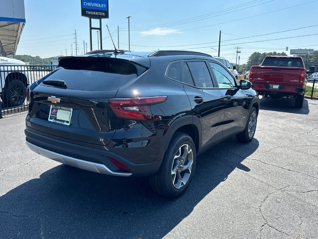 2026 Chevrolet Trax LT - Photo 6