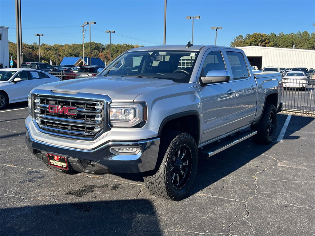 2017 Gmc Sierra 1500 SLT photo 2