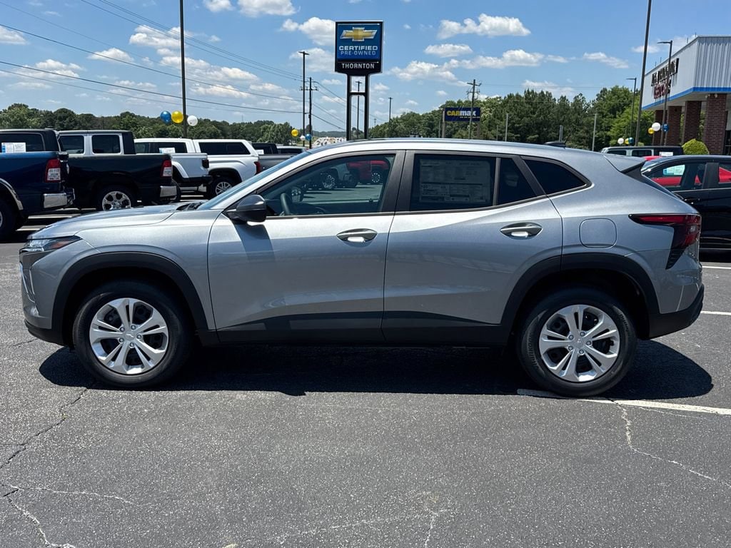 2026 Chevrolet Trax LS - Photo 9