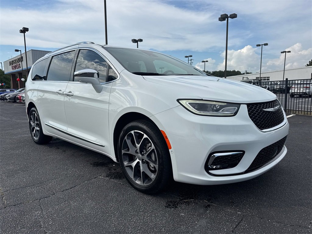 2021 Chrysler Pacifica Limited photo 4