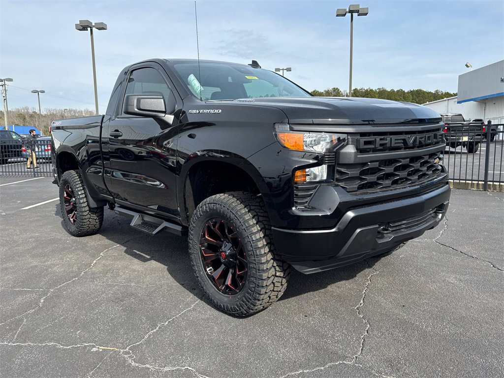 2025 Chevrolet Silverado 1500 photo 4
