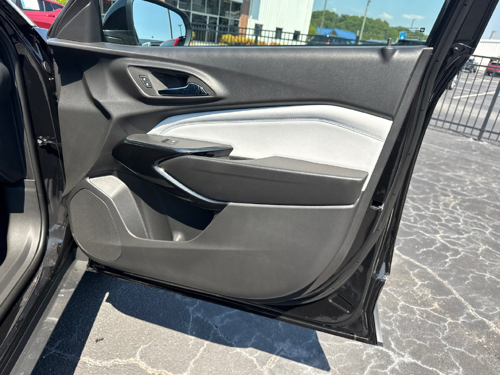 2026 Chevrolet Trax LT - Photo 15