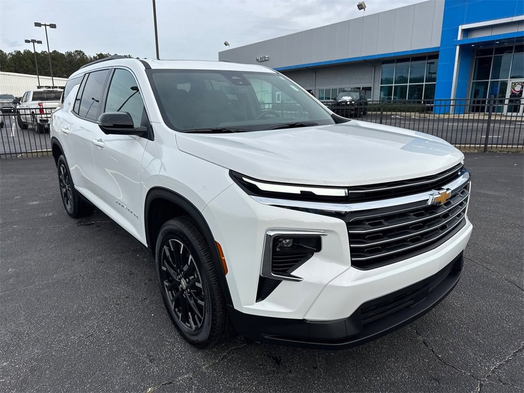 Used 2026 Chevrolet Traverse LT SUV