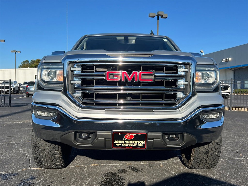 2017 Gmc Sierra 1500 SLT photo 3