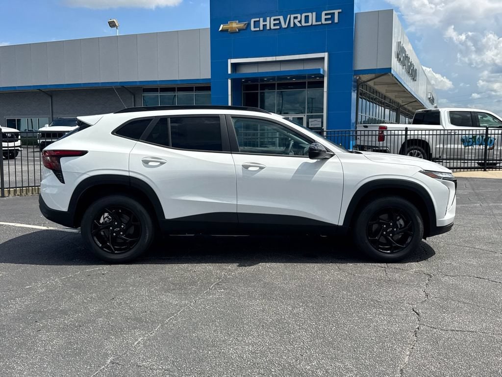 2026 Chevrolet Trax LT - Photo 5