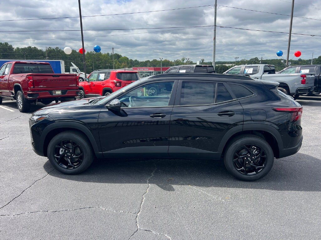 2026 Chevrolet Trax LT - Photo 9