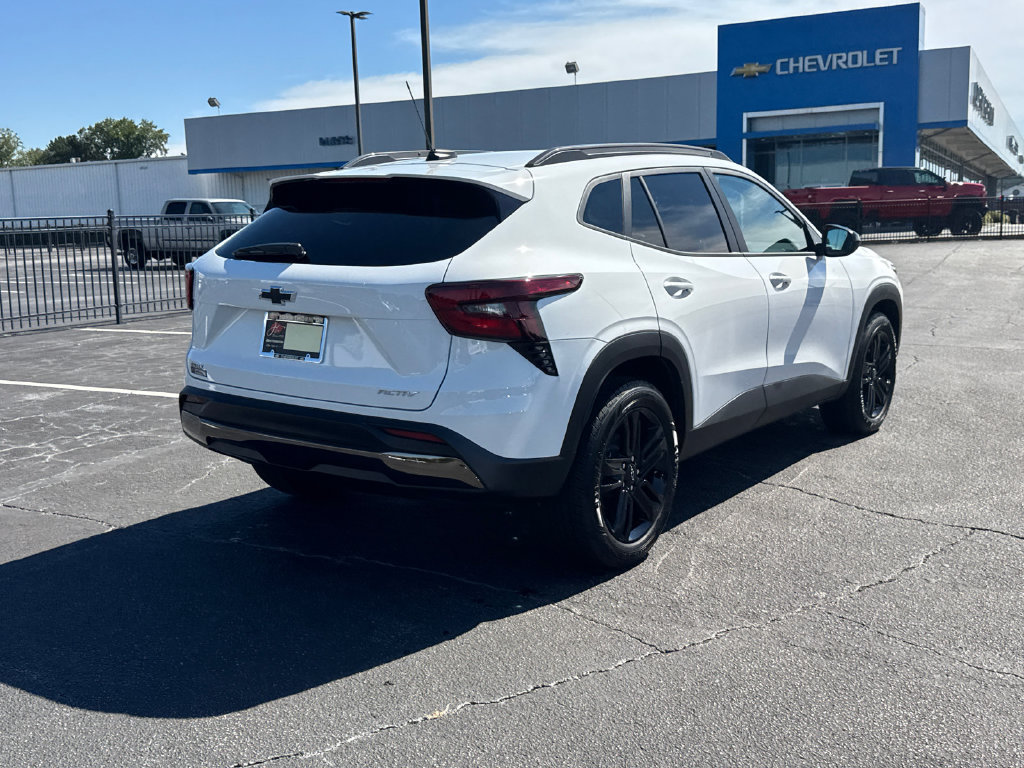 2026 Chevrolet Trax Activ - Photo 6