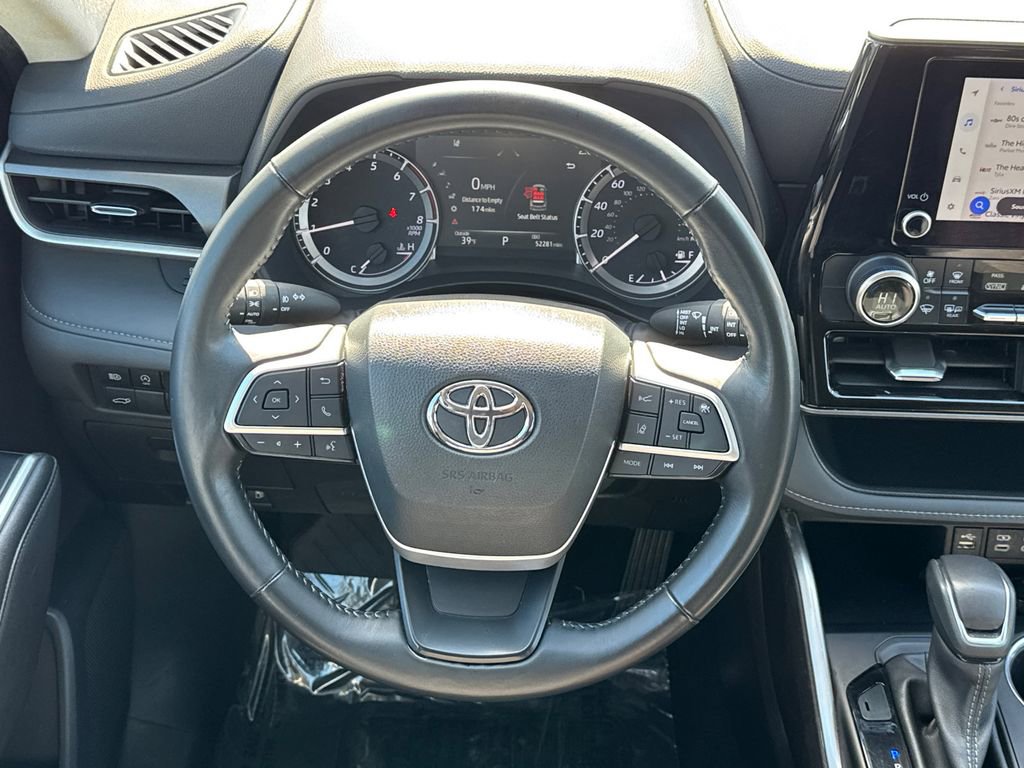 2023 Toyota Highlander LE - Photo 25
