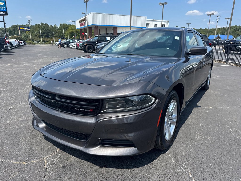 2022 Dodge Charger SXT photo 2
