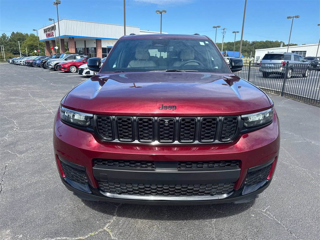 2023 Jeep Grand Cherokee Limited photo 2