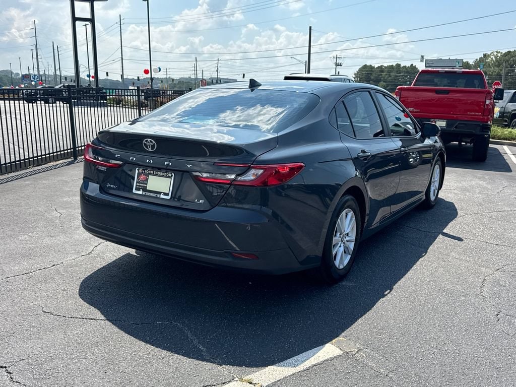 2025 Toyota Camry LE - Photo 6