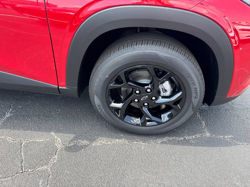 2026 Chevrolet Trax LT - Photo 13