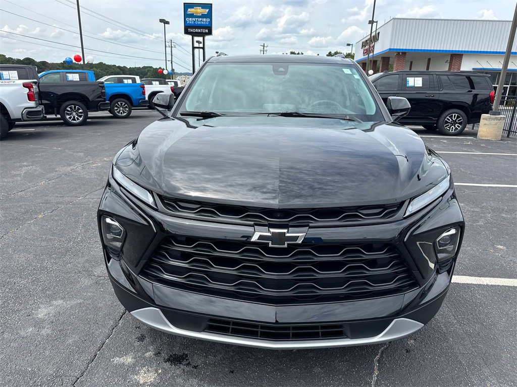 2025 Chevrolet Blazer 2LT photo 2