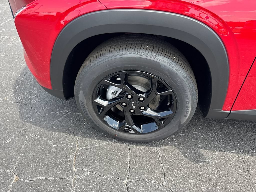 2026 Chevrolet Trax LT - Photo 12