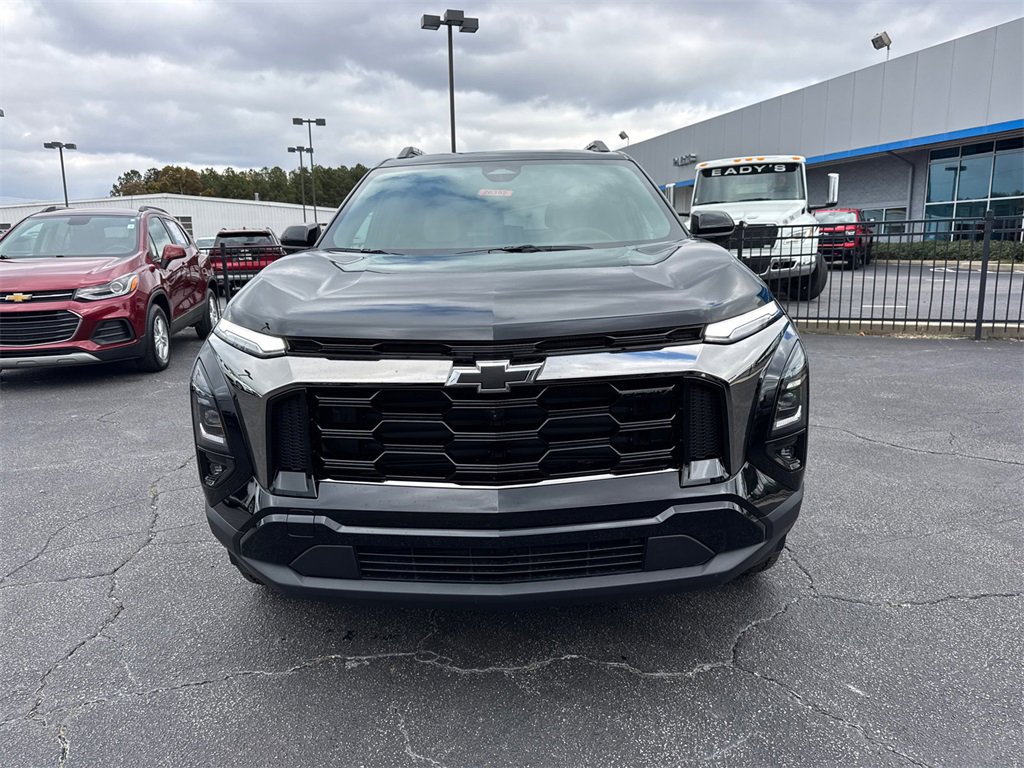 2026 Chevrolet Equinox ACTIV photo 2