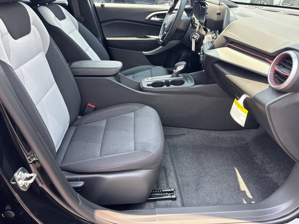 2026 Chevrolet Trax RS - Photo 13