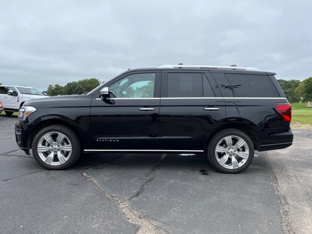 Used 2023 Ford Expedition Platinum with VIN 1FMJU1M84PEA47197 for sale in Sauk Centre, Minnesota