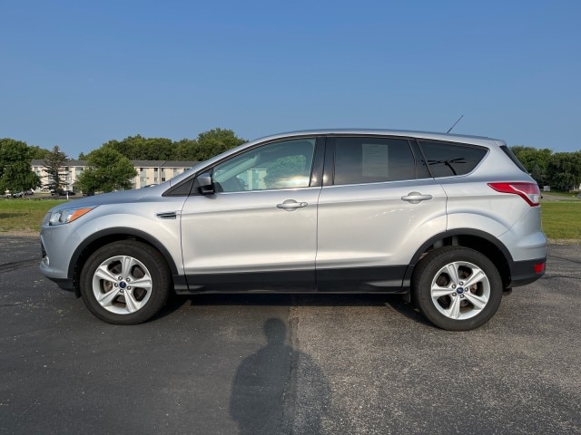 Used 2016 Ford Escape SE with VIN 1FMCU9G96GUC29503 for sale in Sauk Centre, Minnesota