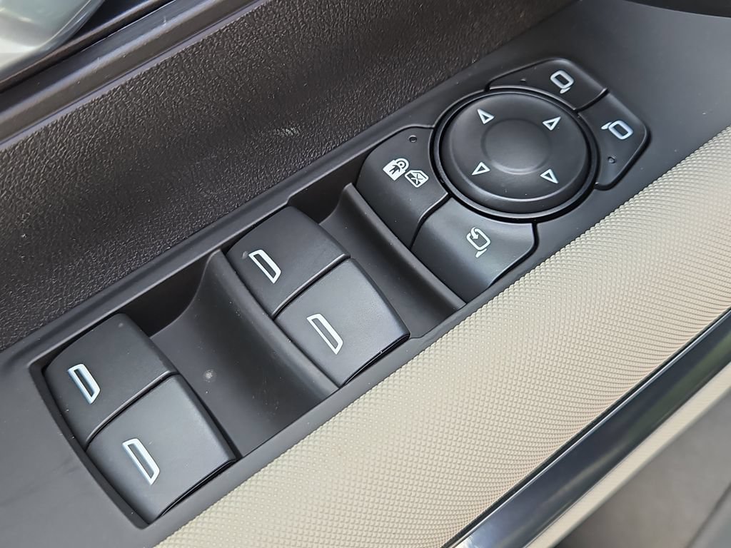 2026 GMC HUMMER EV 2X - Photo 14