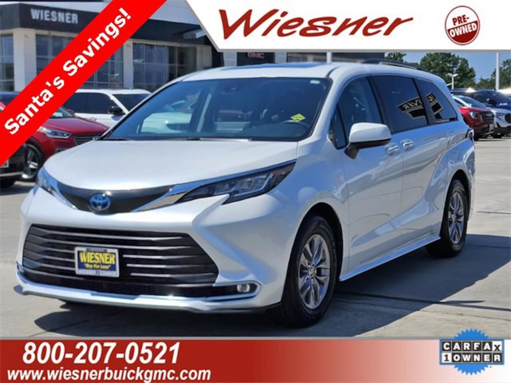 Used 2022 Toyota Sienna XLE