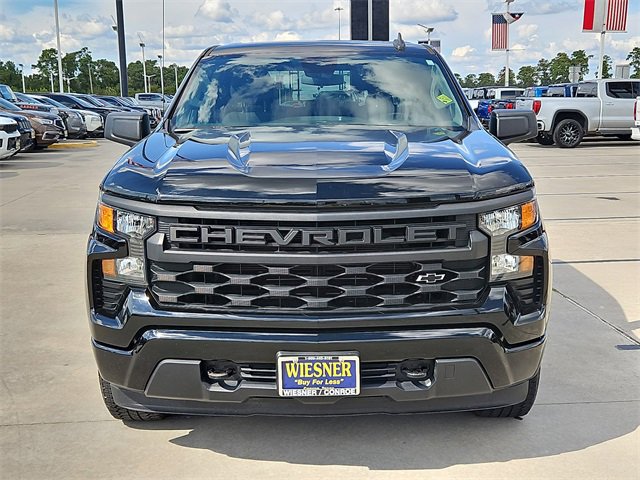 2023 Chevrolet Silverado 1500 Custom photo 2