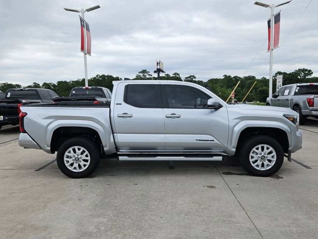 Used 2025 Toyota Tacoma 4WD SR