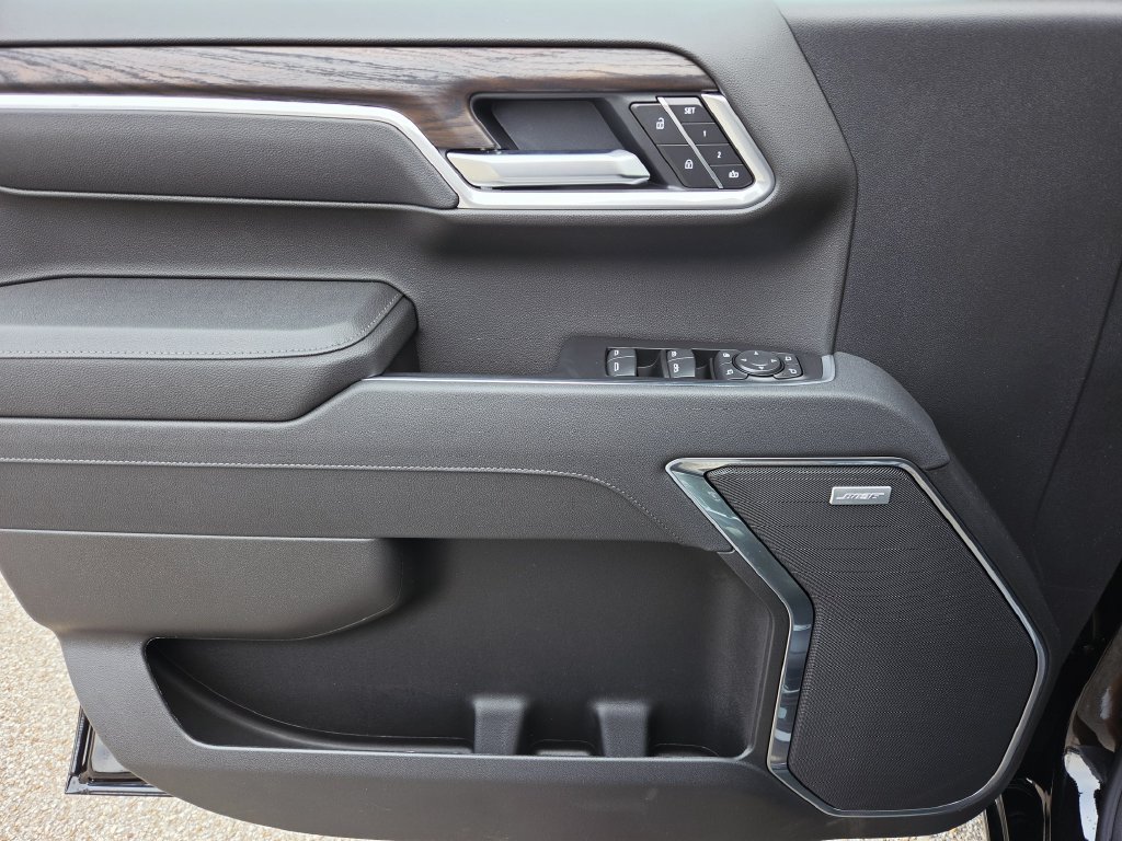 2026 GMC Sierra 1500 SLT - Photo 11