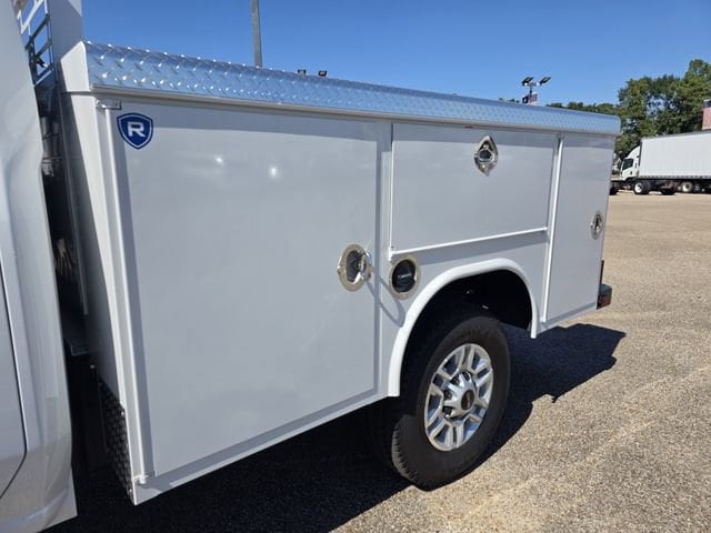 2025 GMC Sierra 2500HD Pro - Photo 8